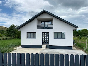 Vănd casă in comuna bozieni jud neamț casa este construită in anul 2025 detalii la tel    - imagine 2