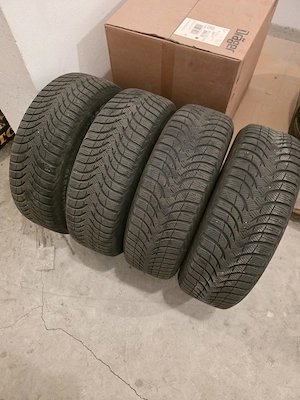 Set 4 Roti Logan 15 inch cu Janta de otel si anvelopa
