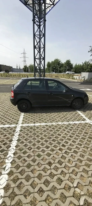 Skoda Fabia,1,4TDI,  1300 Euro,stare perfectă de funcționare,an fabricație 2007 - imagine 3