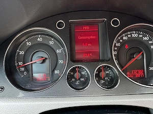 Volkswagen Passat B6 2.0 FSI - imagine 5