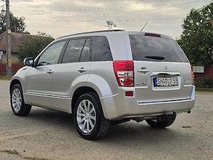 Suzuki Grand Vitara   2013     Model   LIMITED EDITION   1.9 DDiS 129 Cp Euro 5  4 X 4   Navigatie - imagine 3