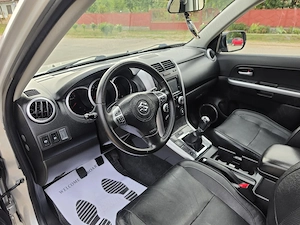 Suzuki Grand Vitara   2013     Model   LIMITED EDITION   1.9 DDiS 129 Cp Euro 5  4 X 4   Navigatie - imagine 8