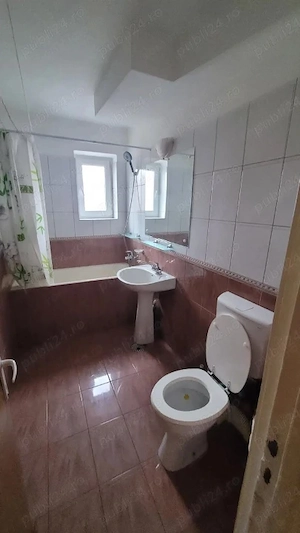 INCHIRIEZ APARTAMENT 2 CAMERE ,NEMOBILAT,I ZONA BRAZDA LUI NOVAC - imagine 6