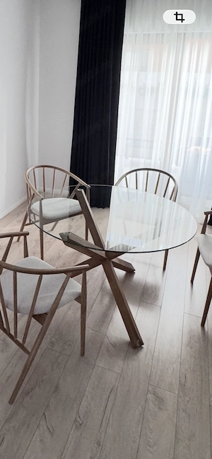 Masa jysk rotunda sticla cu picioare de stejar 120cm