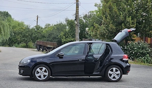 VW Golf 6 1.4TSI Navigatie SenzoriParcare Clima ÎncălzireScaune Alcantara DistribuțieSchimbata  - imagine 3