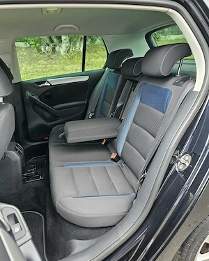 VW Golf 6 1.4TSI TEAM Navigatie Parkassist Clima ÎncălzireScaune PilotAuto Bluethoot Euro5  - imagine 12