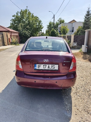 Hyundai Accent - imagine 2
