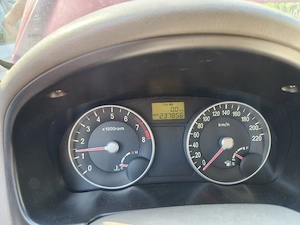 Hyundai Accent - imagine 4