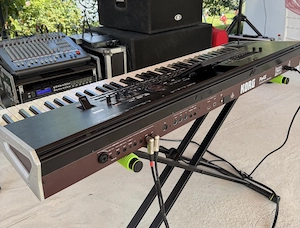 Vând Korg PA4x pro 76 Keys 
