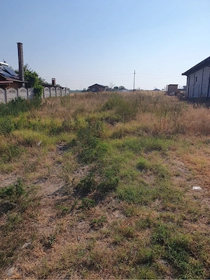 Vand   schimb teren ( 2058mp ) Malu Mare cu garsoniera   apartament Craiova 