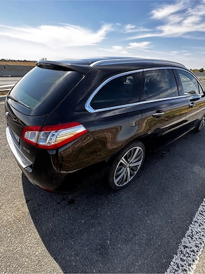 Vând Peugeot 508 SW GT 2.2 HDi 204 CP 2015 320k km culoare Brown (maro)  - imagine 4