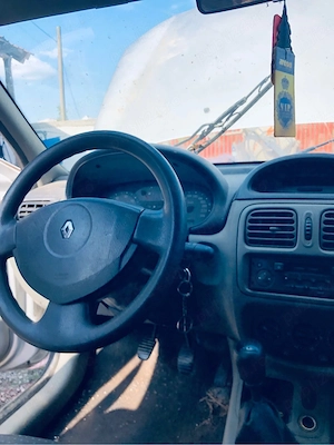 Renault Symbol 1.5 dCi 82 CP 2006   Completa pentru piese   1000 LEI - imagine 3