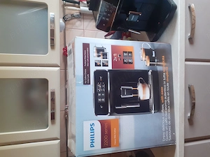 Vând expresor cafea Philips seria 2200