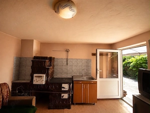 Casă de vânzare în Drasov, Alba | 5 camere | Teren 545 mp | Șură și anexe - imagine 5