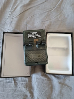 Consola portabilă retro R36S   Ecran IPS 3.5", mii de jocuri incluse, stare impecabilă