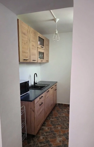 Casă de vânzare în Ferendia   teren  2.000 mp, din care 130 mp casa, mobilată complet - imagine 9