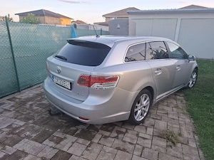 Toyota avensis  cutia automata - imagine 3