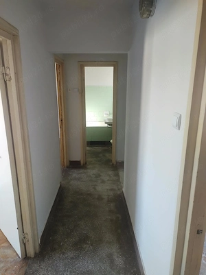Apartament  cu 4 camere etaj 4  Str astronotilor  - imagine 5