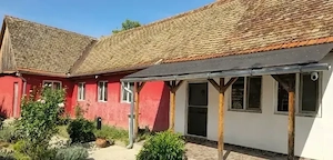 Casă de vânzare în Ferendia   teren  2.000 mp, din care 130 mp casa, mobilată complet - imagine 2