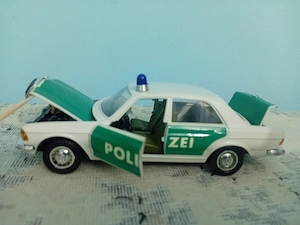 Macheta metal CURSOR Mercedes Benz W123 200 D POLIZEI