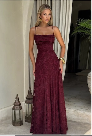 Rochie noua lunga eleganta marime XS-potrivita pentru ocazii speciale