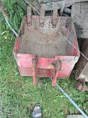 Brat excavator tractor - imagine 3