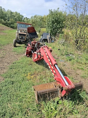 Brat excavator tractor - imagine 5