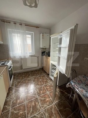 Apartament 3 camere, decomandat, etaj 2 zona lama - imagine 8