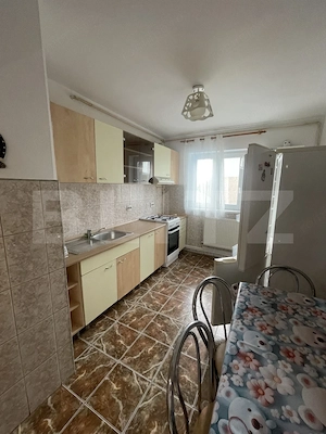 Apartament 3 camere, decomandat, etaj 2 zona lama - imagine 5