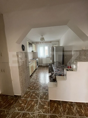 Apartament 3 camere, decomandat, etaj 2 zona lama - imagine 4