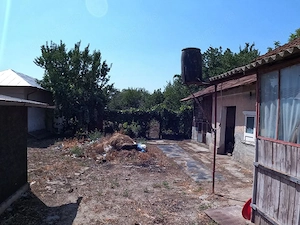 Casă de vânzare în Slobozia, Giurgiu | 1.143 mp teren  5 camere  Curte generoasa - imagine 18
