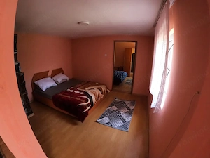 Casă de vânzare în Slobozia, Giurgiu | 1.143 mp teren  5 camere  Curte generoasa - imagine 8