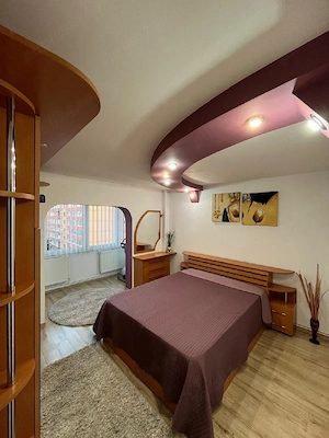 Închiriez apartament 3 camere decomandat  - imagine 2