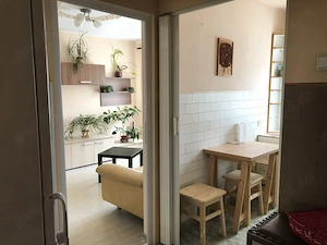 Apartament cu 3 camere, etaj 2, 45 mp, Dealul Florilor