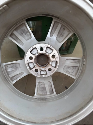 vand jante originale skoda cu anvelope 205/55/16 dot 2023 - imagine 2