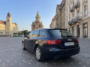 Vând Audi A4 2.0 TDI 170 CP an luna fabricatie 12.2011 - imagine 3
