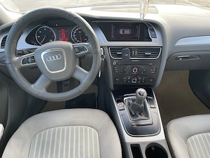 Vând Audi A4 2.0 TDI 170 CP an luna fabricatie 12.2011 - imagine 8