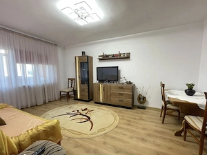 Apartament de închiriat 2 camere Podul Ros ( direct proprietar) - imagine 2