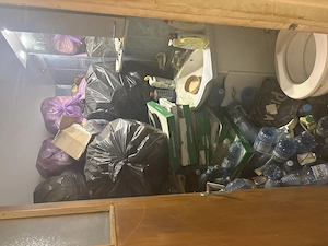 Curățenie extremă HOARDING fără judecată. Un nou început cu Fenix Cleaning