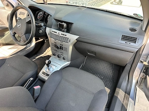Opel Astra H Sedan 90 Cp km Benzina - Cutie automata Easytronic 2009 -2800 euro - imagine 7