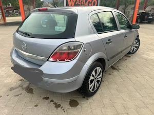 Opel Astra H Sedan 90 Cp km Benzina - Cutie automata Easytronic 2009 -2800 euro - imagine 5