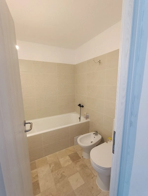 Inchiriez apartament 2 Camere decomandat Victoriei  - imagine 5