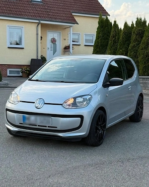 VW Up! 1.0 MPI   Consum Mic   AC   Ideală Oraș Navetă - imagine 2