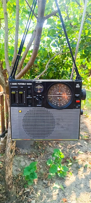 Radio Universum Senator,foarte rar!