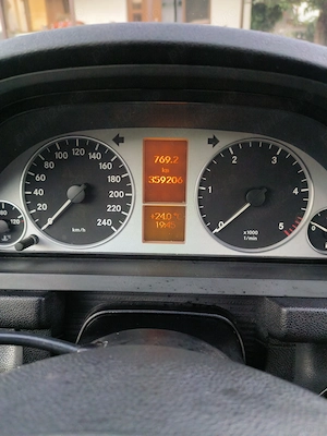 Vand mercedes B180 - imagine 6