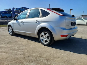 Ford Focus, 1.6 benzina, an 2009, Klima etc - imagine 6