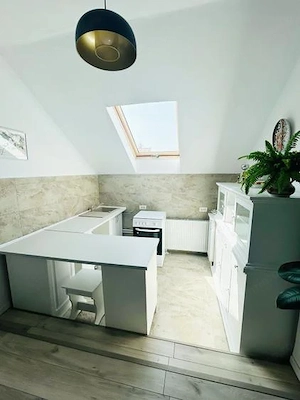 De inchiriat apartament DEOSEBIT la casa, cu 3 dormitoare, 100mp - imagine 4