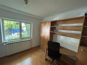 Închiriez apartament 3 cam, Sect 4