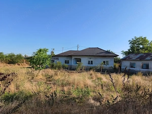 Vind casa de cărămidă 