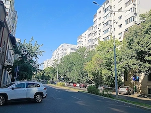 Inchiriez apartament 2 Camere decomandat Victoriei